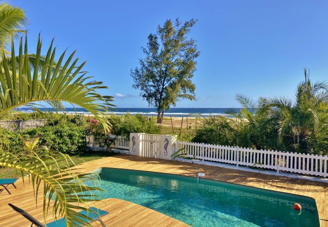 seasonal rental blue heaven villa in saint gilles