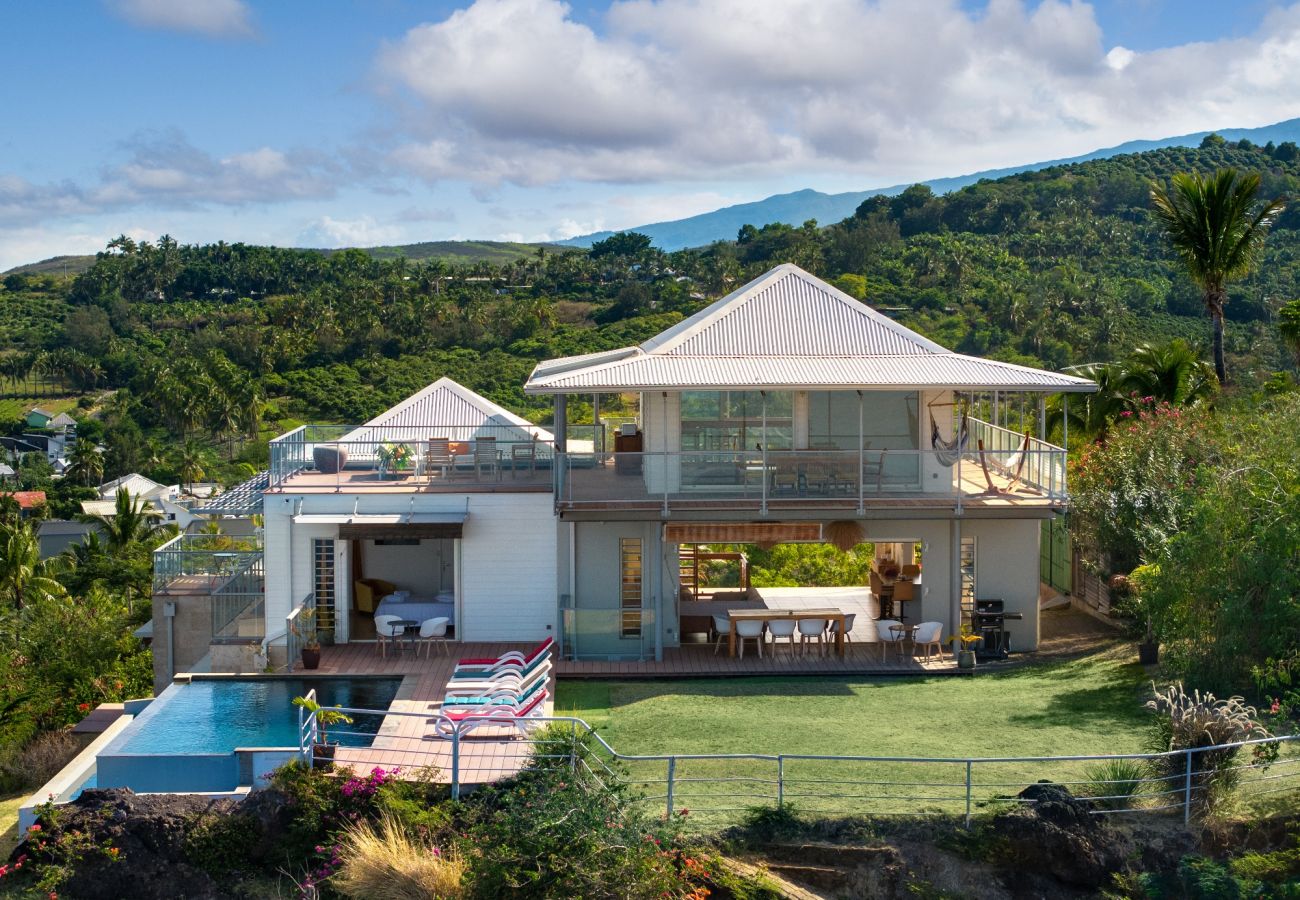 Villa à Saint-Gilles les Bains - *VILLA VAVANGUE* - piscine et vue magique océan