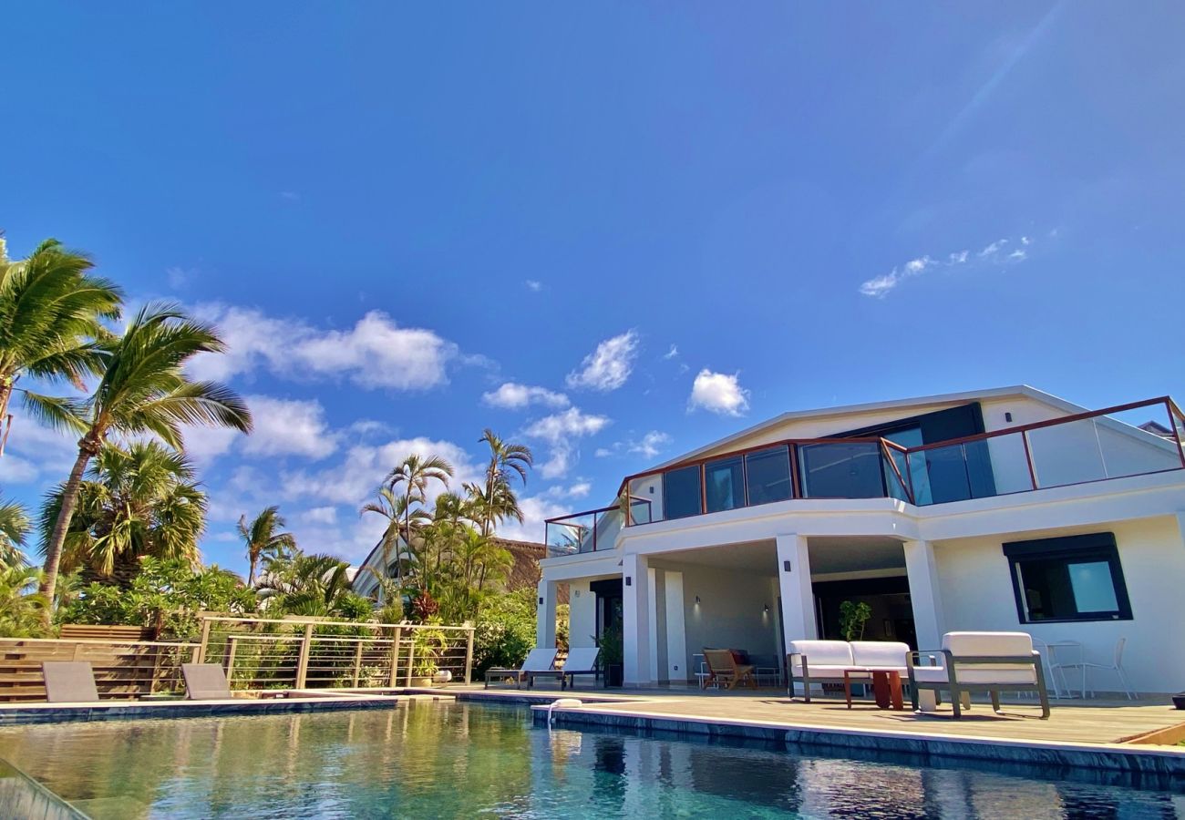 La villa Calypso une location de vacances Tropical Home