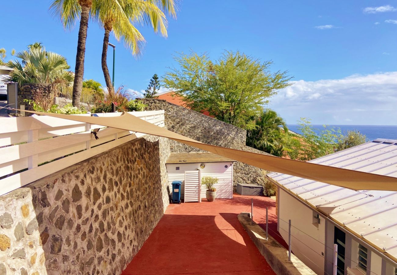 Villa à Saint-Gilles les Bains - *VILLA FLORAYA* - piscine vue océan